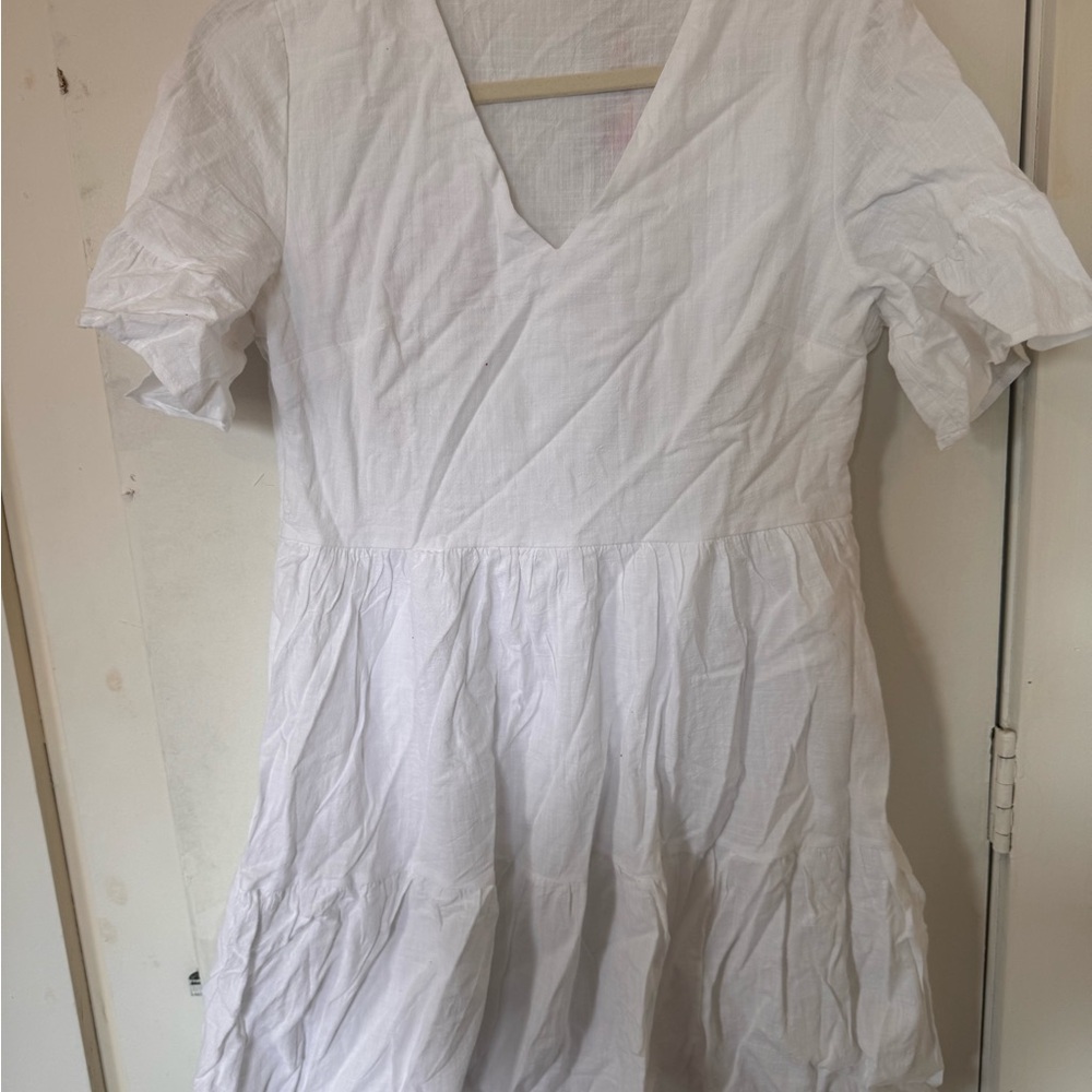 White V-Neck Short Sleeve Dress